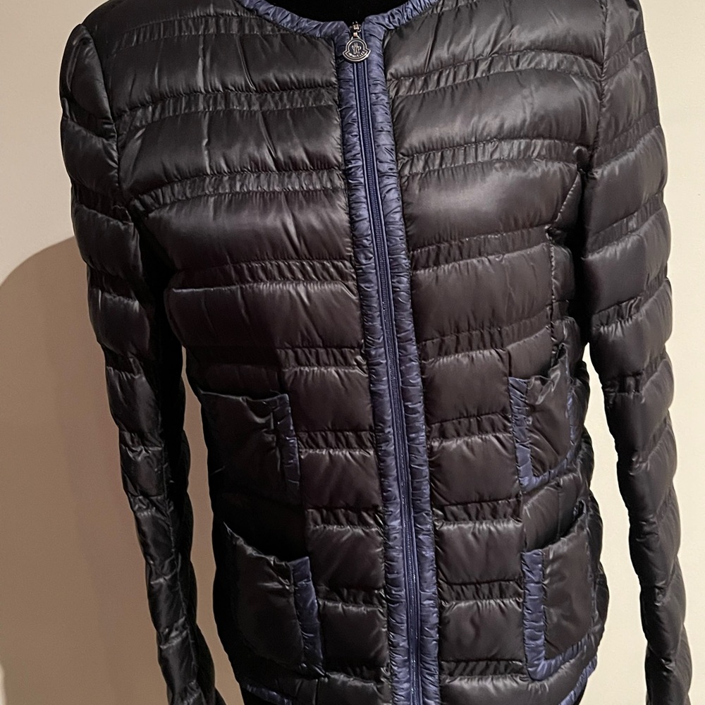 Moncler authentic jacket - Picture 2 of 13